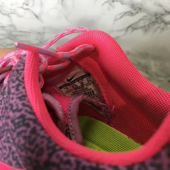 Nike Pink‎ Purple Speckled Roshe Sneakers - Picture 5 of 6
